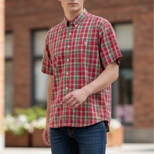 CHAPS Easy Care Men's size XL Red Green Plaid short sleeve  Button Down Shirt